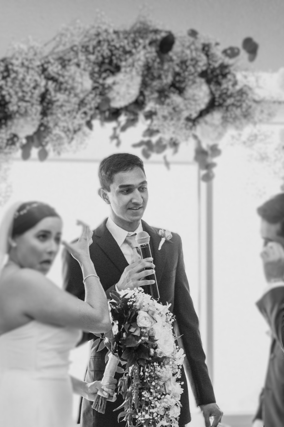 Mundi Mo as Officiant